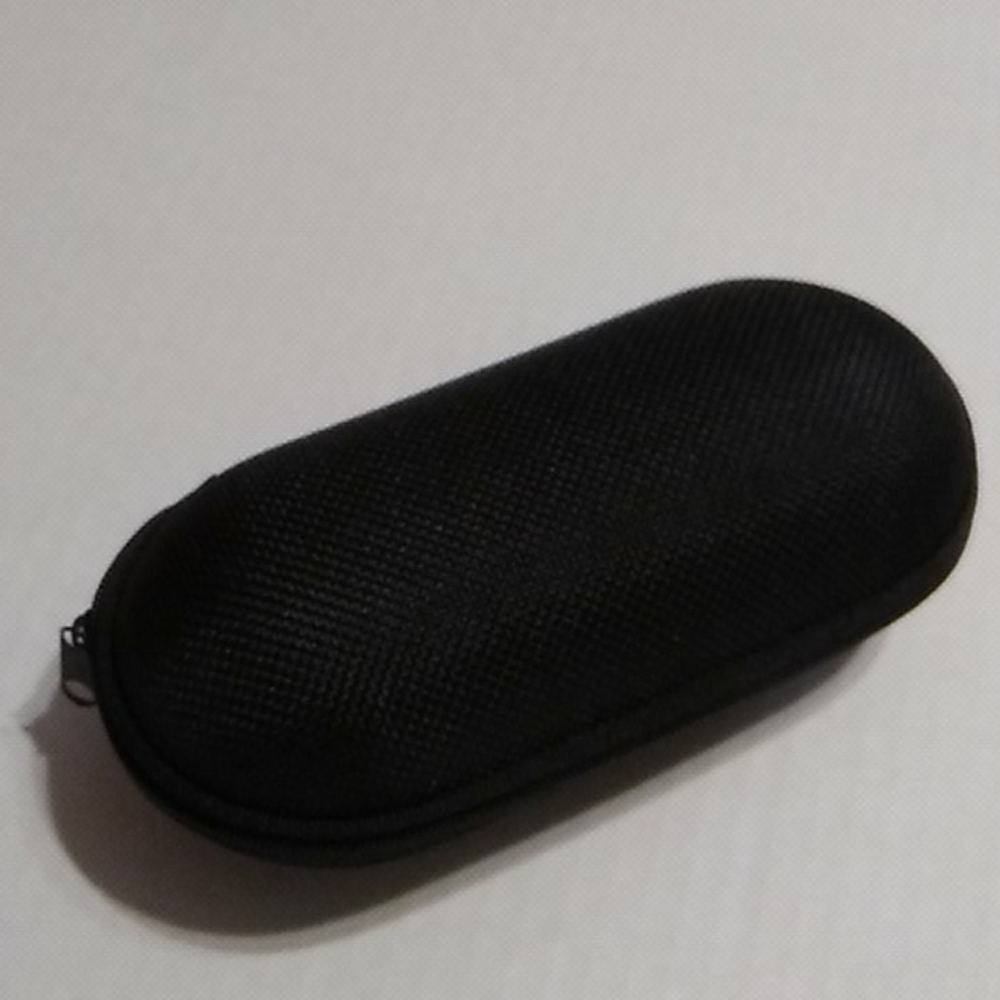 Nwt Black & White Sunglasses & Case - Picture 8 of 10